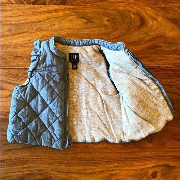 Gap Baby Chambray Quilted Vest - Picture 4 of 4